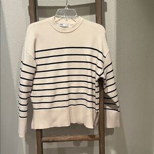 Zara Women's Cream and Black Striped Sweater